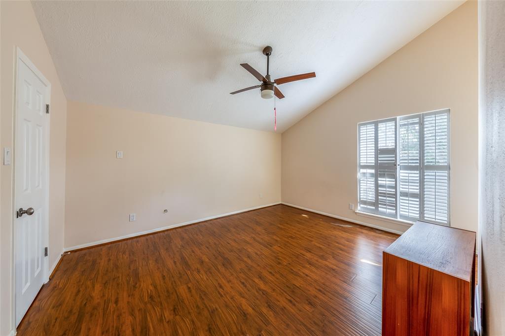 715 2 St Ives Court, Houston, Texas 77079, 4 Bedrooms Bedrooms, 10 Rooms Rooms,2 BathroomsBathrooms,Single-family,For Sale,St Ives,53489393