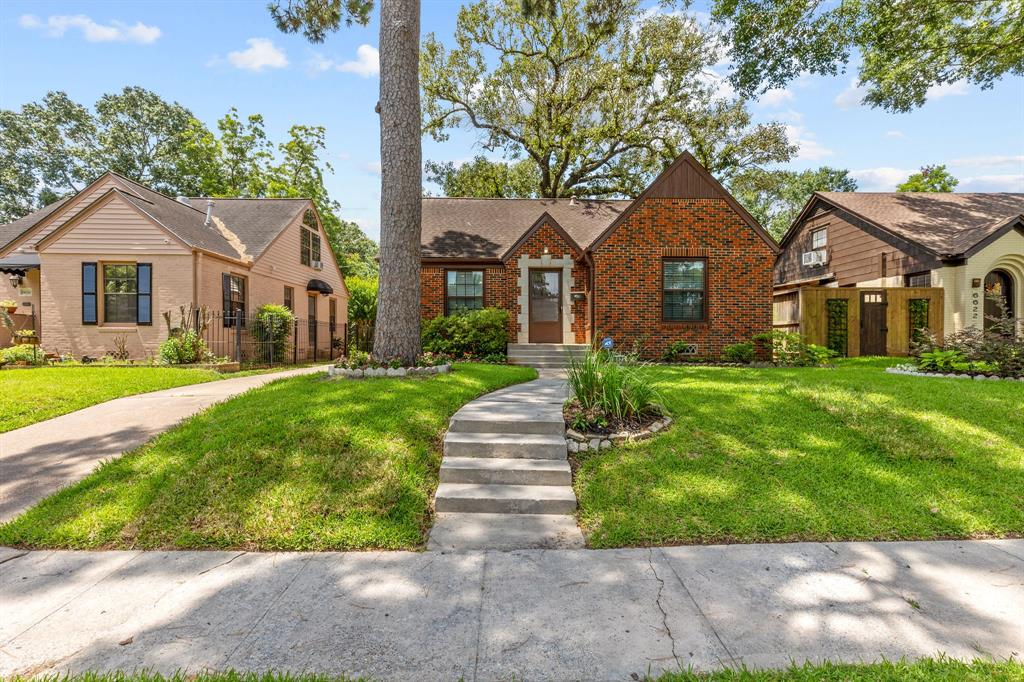 6626 1 Rockbridge Lane, Houston, Texas 77023, 3 Bedrooms Bedrooms, 5 Rooms Rooms,2 BathroomsBathrooms,Single-family,For Sale,Rockbridge,32620101