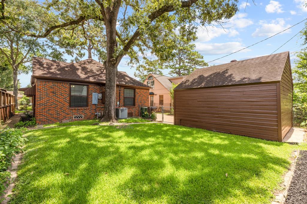 6626 1 Rockbridge Lane, Houston, Texas 77023, 3 Bedrooms Bedrooms, 5 Rooms Rooms,2 BathroomsBathrooms,Single-family,For Sale,Rockbridge,32620101