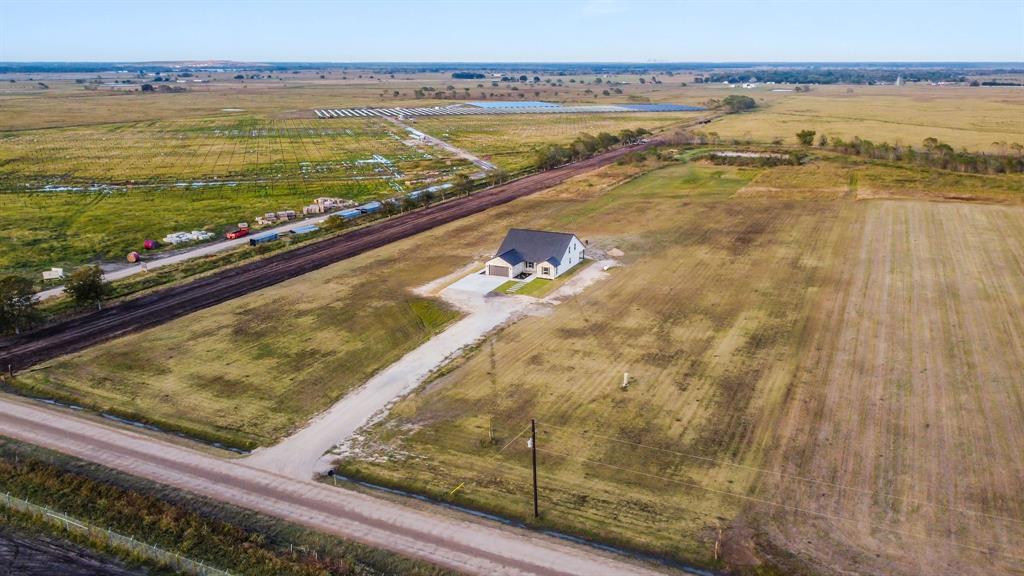 17237 2 Hughes Road, Guy, Texas 77444, 6 Bedrooms Bedrooms, 9 Rooms Rooms,3 BathroomsBathrooms,Country Homes/acreage,For Sale,Hughes,73053003