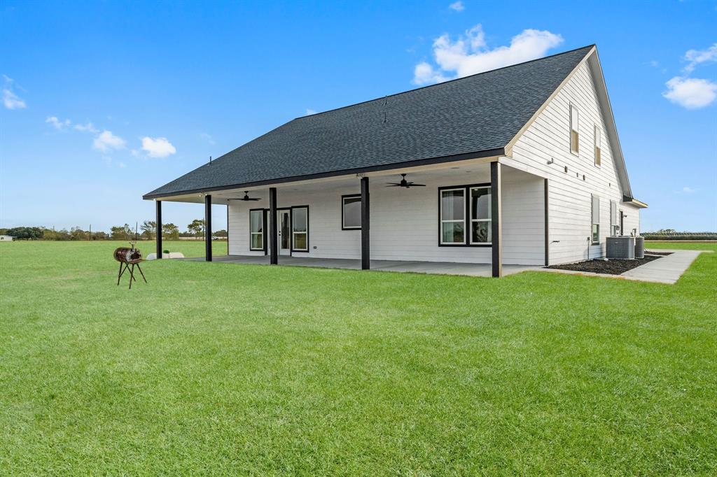 17237 2 Hughes Road, Guy, Texas 77444, 6 Bedrooms Bedrooms, 9 Rooms Rooms,3 BathroomsBathrooms,Country Homes/acreage,For Sale,Hughes,73053003