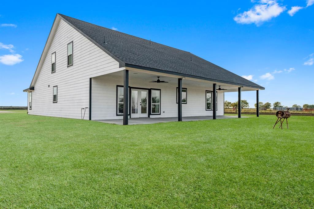 17237 2 Hughes Road, Guy, Texas 77444, 6 Bedrooms Bedrooms, 9 Rooms Rooms,3 BathroomsBathrooms,Country Homes/acreage,For Sale,Hughes,73053003