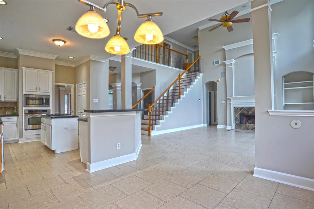 10001 3 Autumn Lake Trail, Pearland, Texas 77584, 5 Bedrooms Bedrooms, 11 Rooms Rooms,3 BathroomsBathrooms,Single-family,For Sale,Autumn Lake,15716603