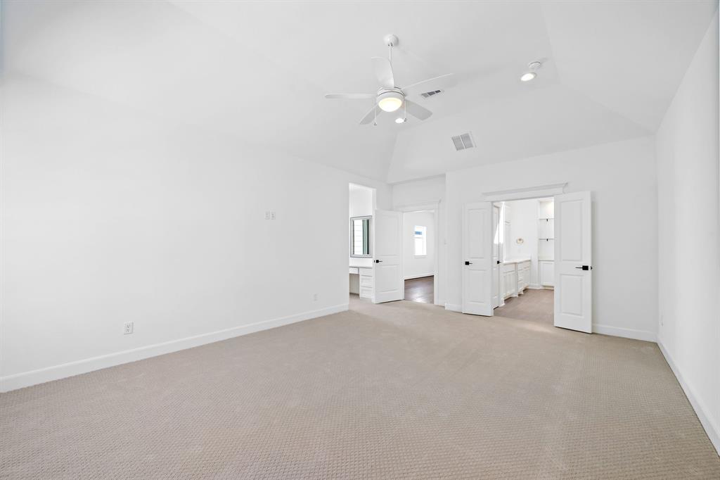 324 2 28th Street, Houston, Texas 77008, 3 Bedrooms Bedrooms, 8 Rooms Rooms,2 BathroomsBathrooms,Single-family,For Sale,28th,82185323