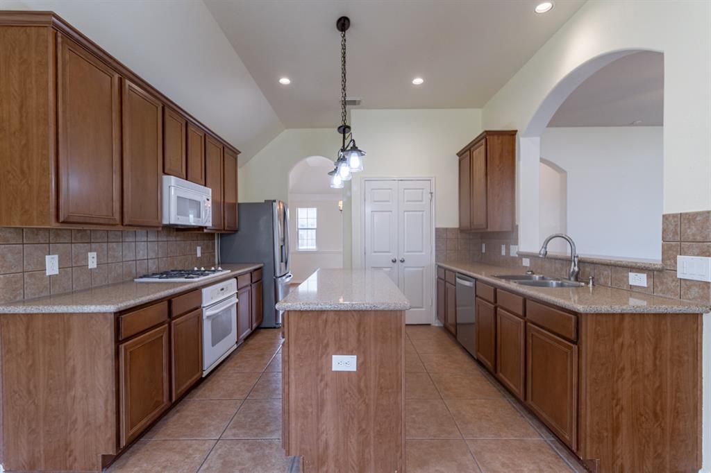 16018 2 Snowny Hills Drive, Cypress, Texas 77429, 4 Bedrooms Bedrooms, 4 Rooms Rooms,4 BathroomsBathrooms,Single-family,For Sale,Snowny Hills,77160361