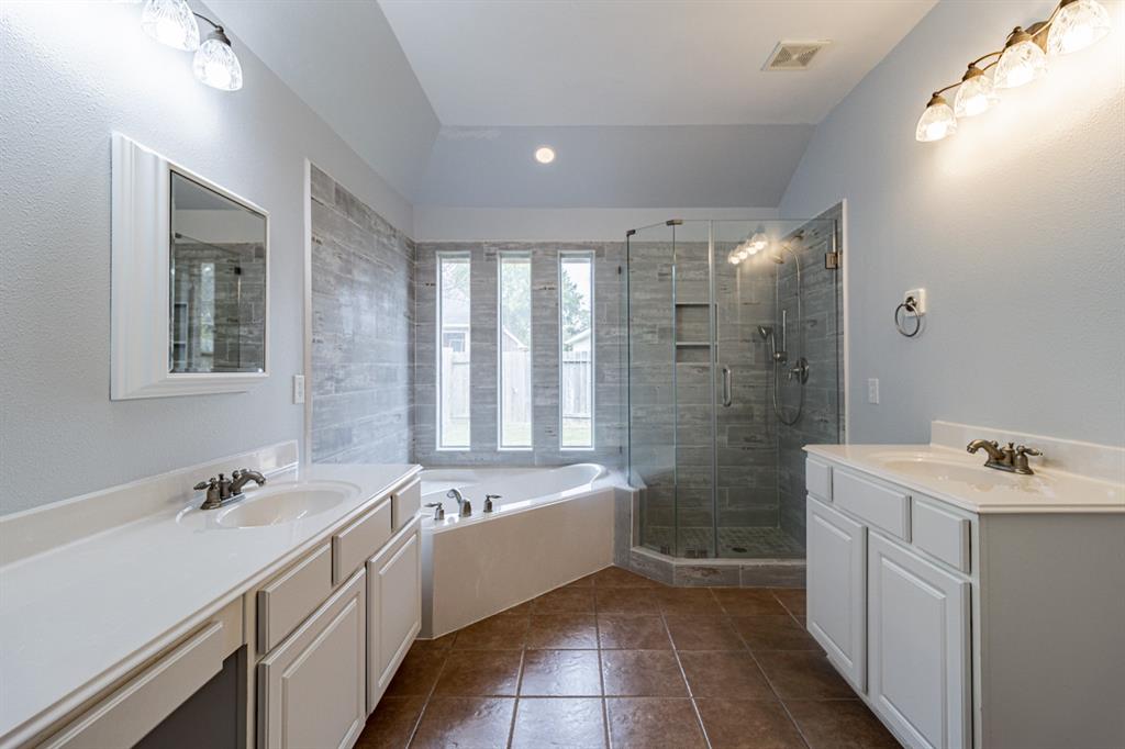 16018 2 Snowny Hills Drive, Cypress, Texas 77429, 4 Bedrooms Bedrooms, 4 Rooms Rooms,4 BathroomsBathrooms,Single-family,For Sale,Snowny Hills,77160361