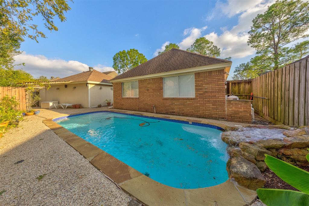 2104 1 Olympic Drive, League City, Texas 77573, 4 Bedrooms Bedrooms, 4 Rooms Rooms,2 BathroomsBathrooms,Single-family,For Sale,Olympic,39166631