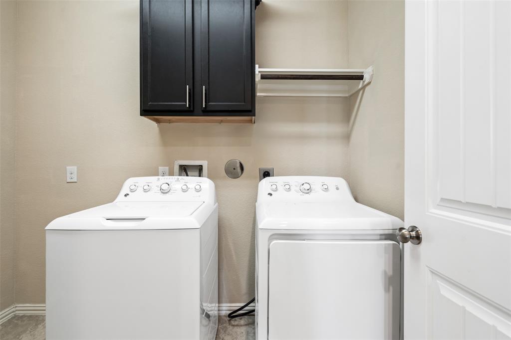 7043 2 Pearl Terrace Lane, Richmond, Texas 77469, 4 Bedrooms Bedrooms, 8 Rooms Rooms,3 BathroomsBathrooms,Single-family,For Sale,Pearl Terrace,80476927