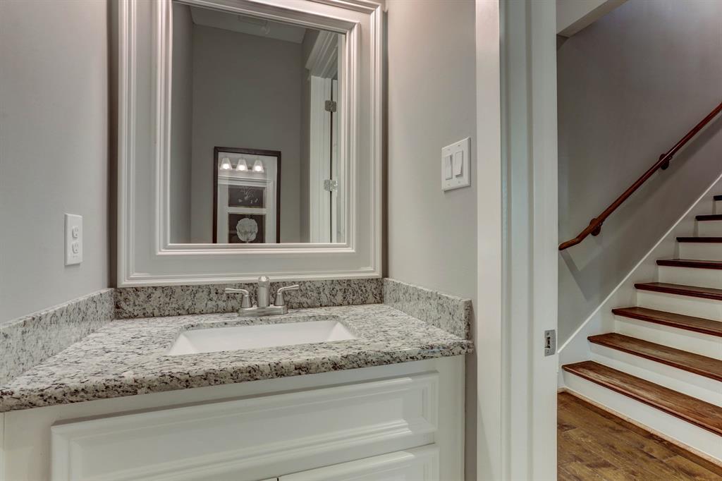 1414 2 Aldrich Street, Houston, Texas 77055, 4 Bedrooms Bedrooms, 12 Rooms Rooms,3 BathroomsBathrooms,Single-family,For Sale,Aldrich,55581759
