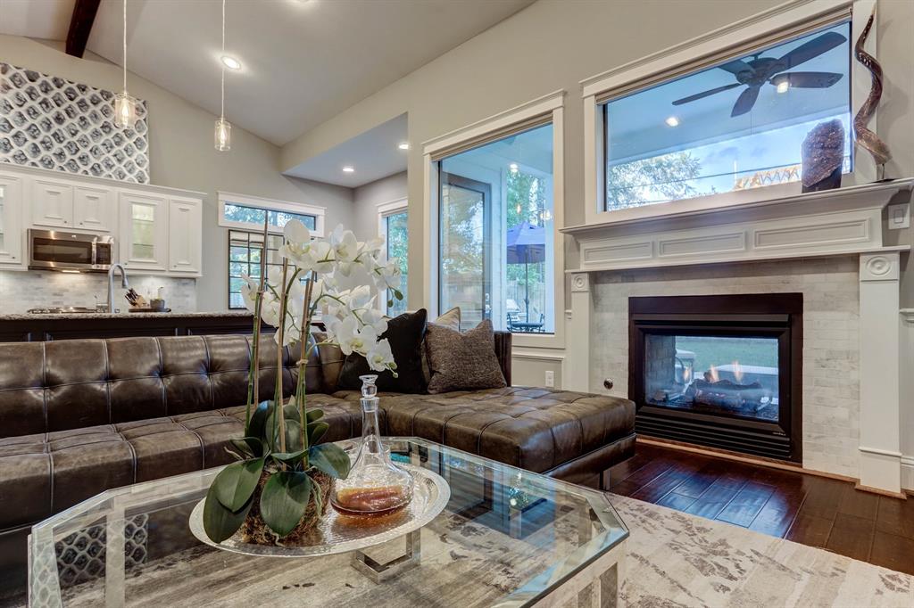 1414 2 Aldrich Street, Houston, Texas 77055, 4 Bedrooms Bedrooms, 12 Rooms Rooms,3 BathroomsBathrooms,Single-family,For Sale,Aldrich,55581759