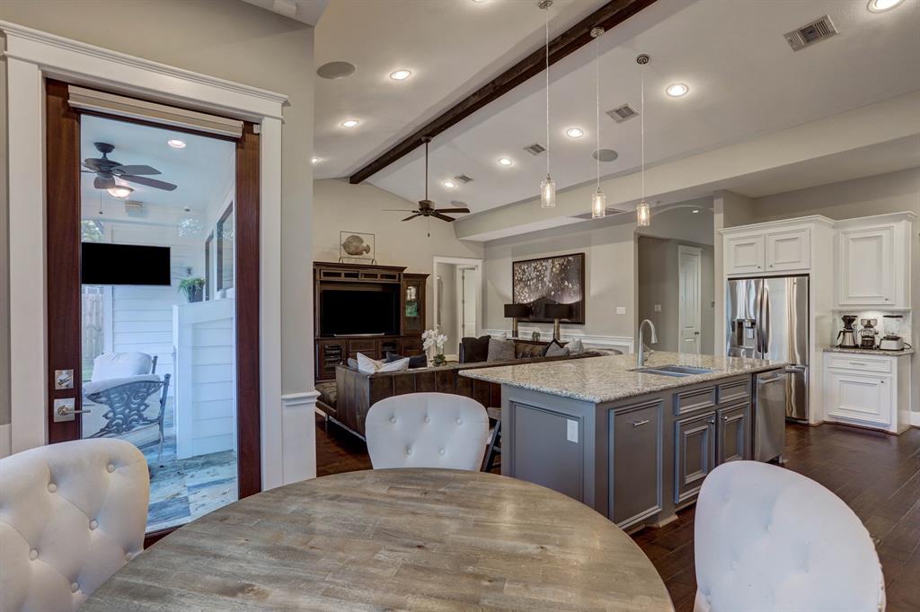 1414 2 Aldrich Street, Houston, Texas 77055, 4 Bedrooms Bedrooms, 12 Rooms Rooms,3 BathroomsBathrooms,Single-family,For Sale,Aldrich,55581759