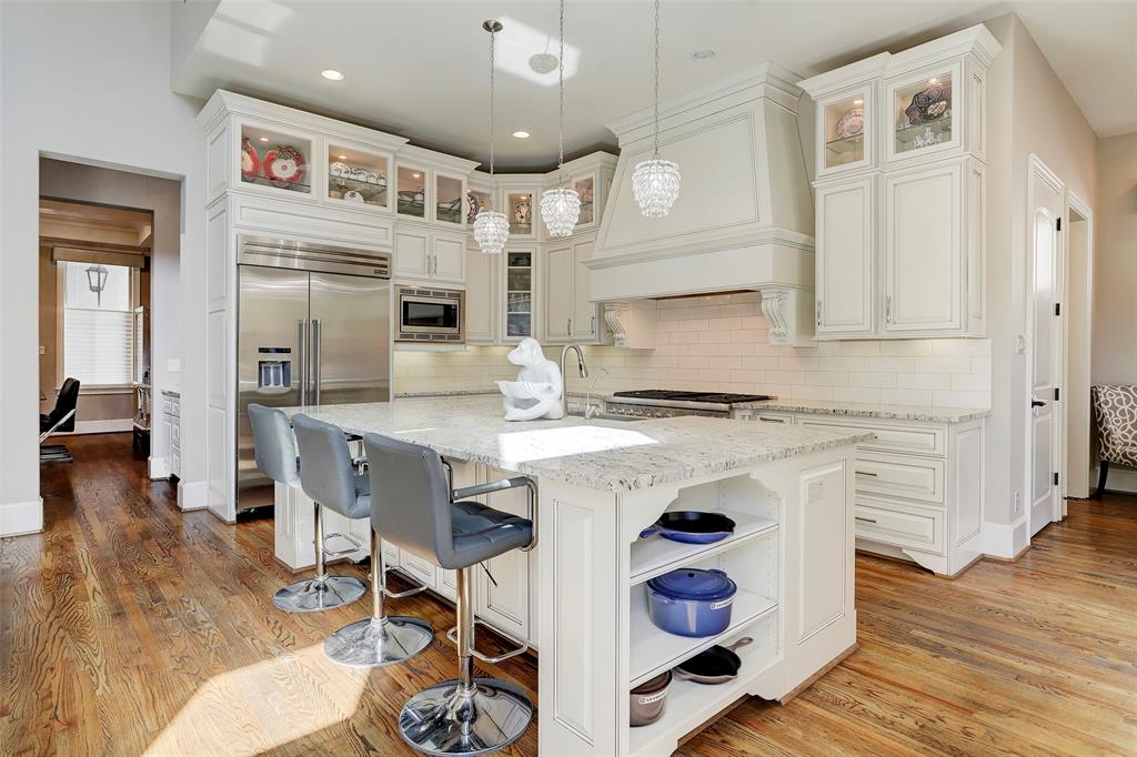 1303 2 Westview Garden Court, Houston, Texas 77055, 5 Bedrooms Bedrooms, 14 Rooms Rooms,5 BathroomsBathrooms,Single-family,For Sale,Westview Garden,52650414