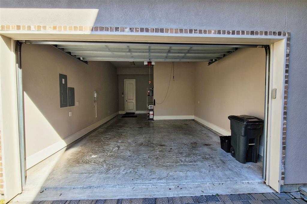 1303 2 Westview Garden Court, Houston, Texas 77055, 5 Bedrooms Bedrooms, 14 Rooms Rooms,5 BathroomsBathrooms,Single-family,For Sale,Westview Garden,52650414