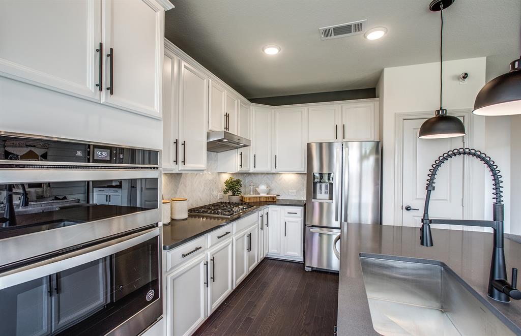 5135 2 Aedan Oak, Houston, Texas 77018, 3 Bedrooms Bedrooms, 6 Rooms Rooms,2 BathroomsBathrooms,Single-family,For Sale,Aedan Oak,77450472