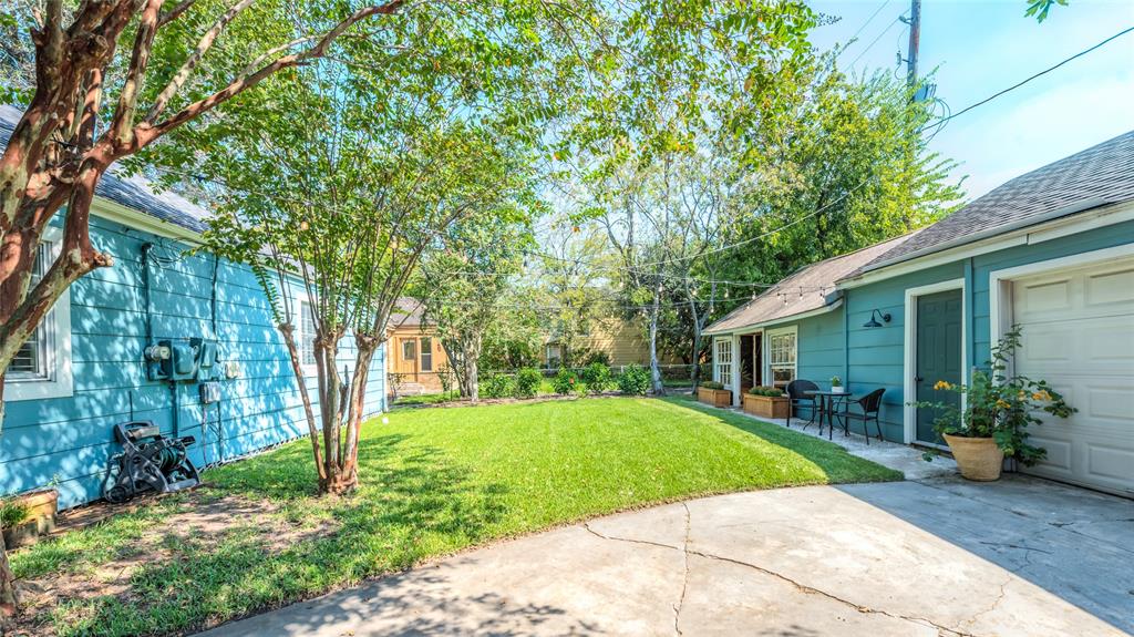 1811 1 Lexington Street, Houston, Texas 77098, 3 Bedrooms Bedrooms, 9 Rooms Rooms,2 BathroomsBathrooms,Single-family,For Sale,Lexington,45190167