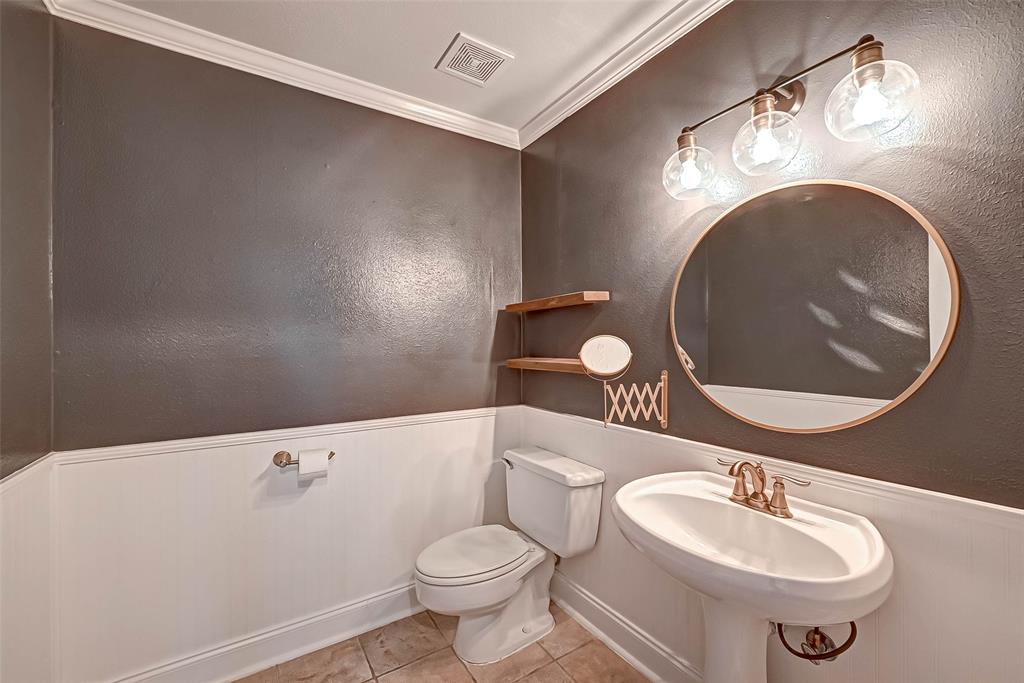 3115 2 Groveshire Court, Sugar Land, Texas 77478, 4 Bedrooms Bedrooms, 8 Rooms Rooms,2 BathroomsBathrooms,Single-family,For Sale,Groveshire,84674706