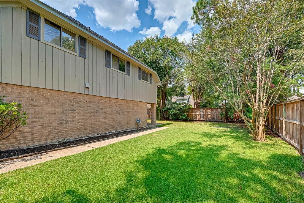 3115 2 Groveshire Court, Sugar Land, Texas 77478, 4 Bedrooms Bedrooms, 8 Rooms Rooms,2 BathroomsBathrooms,Single-family,For Sale,Groveshire,84674706