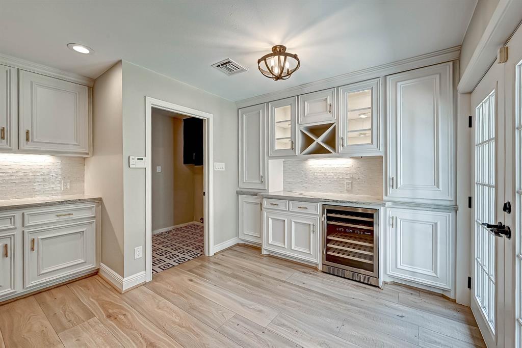 3115 2 Groveshire Court, Sugar Land, Texas 77478, 4 Bedrooms Bedrooms, 8 Rooms Rooms,2 BathroomsBathrooms,Single-family,For Sale,Groveshire,84674706