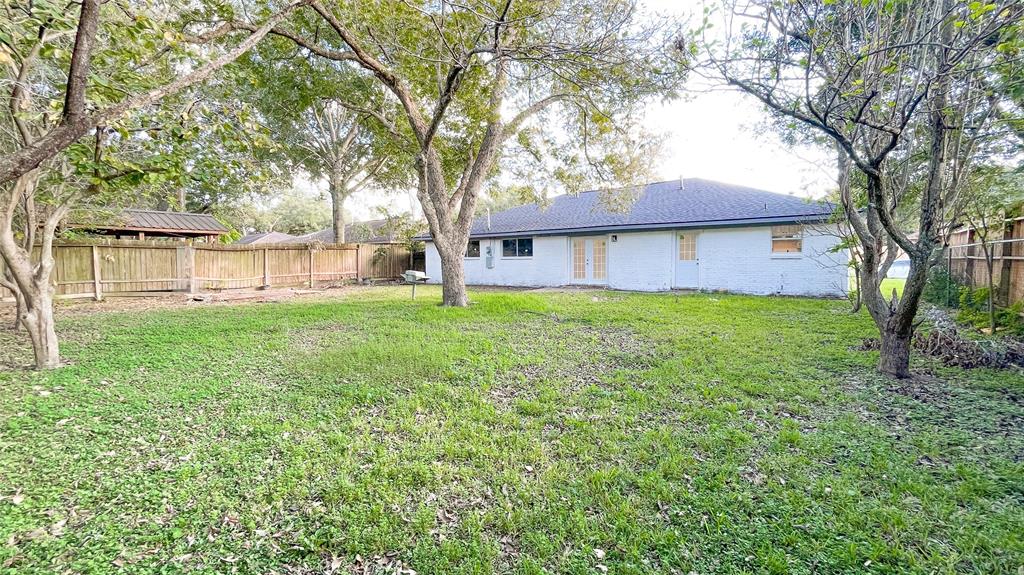 5618 1 Ettrick Drive, Houston, Texas 77035, 3 Bedrooms Bedrooms, 3 Rooms Rooms,2 BathroomsBathrooms,Single-family,For Sale,Ettrick,32179181