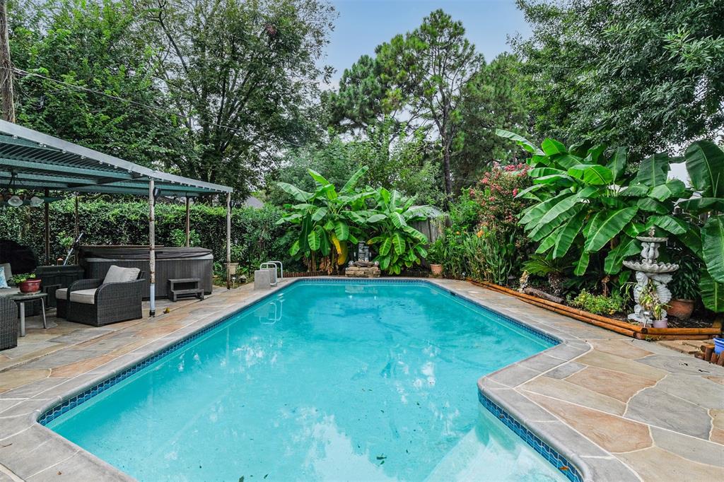 9203 1 Blankenship Drive, Houston, Texas 77080, 4 Bedrooms Bedrooms, 8 Rooms Rooms,2 BathroomsBathrooms,Single-family,For Sale,Blankenship,65112454