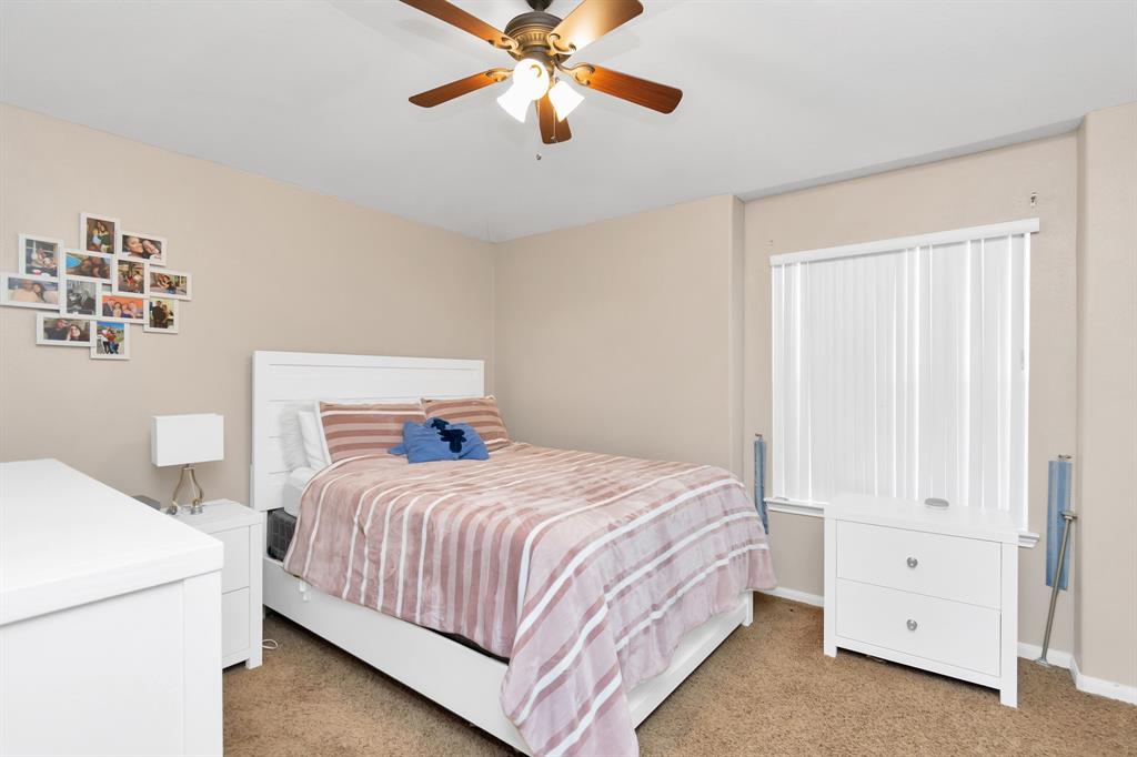 25319 2 Sierra Woods Lane, Katy, Texas 77494, 3 Bedrooms Bedrooms, 7 Rooms Rooms,2 BathroomsBathrooms,Single-family,For Sale,Sierra Woods,55371045