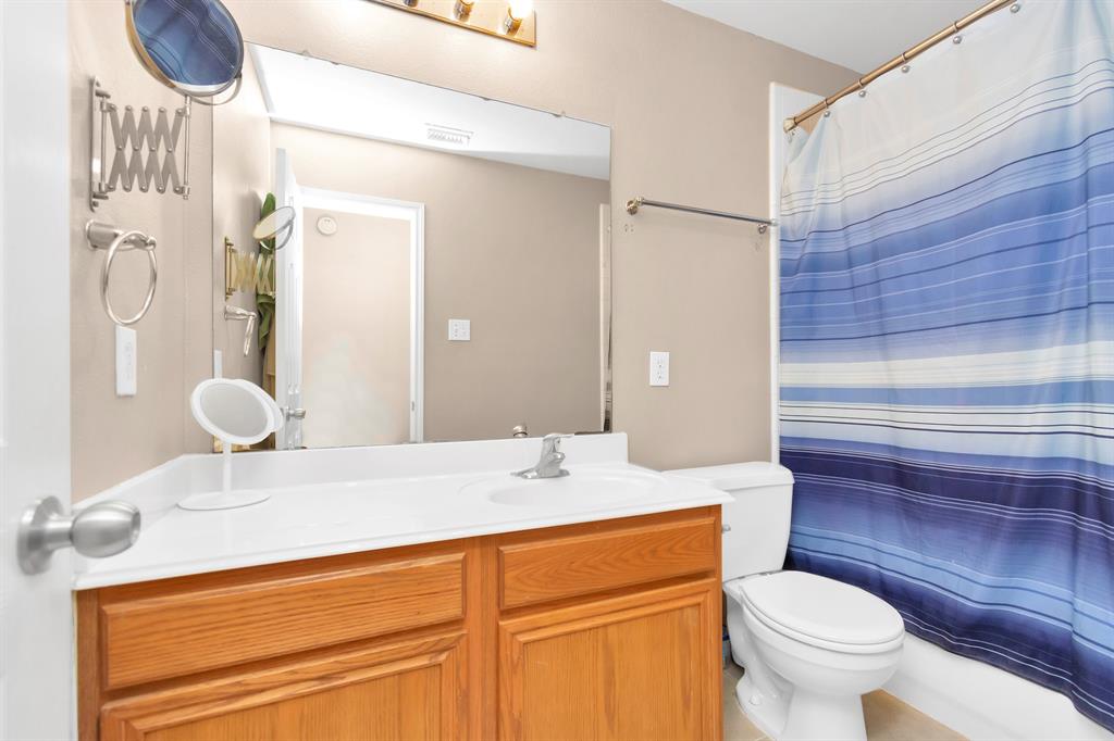 25319 2 Sierra Woods Lane, Katy, Texas 77494, 3 Bedrooms Bedrooms, 7 Rooms Rooms,2 BathroomsBathrooms,Single-family,For Sale,Sierra Woods,55371045