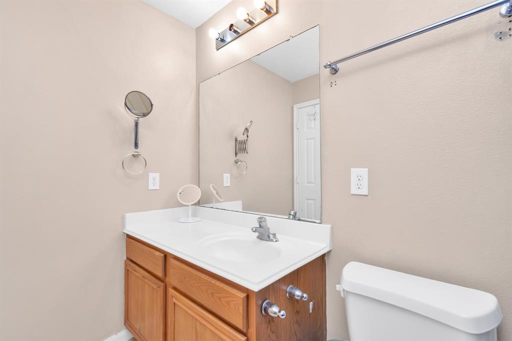 25319 2 Sierra Woods Lane, Katy, Texas 77494, 3 Bedrooms Bedrooms, 7 Rooms Rooms,2 BathroomsBathrooms,Single-family,For Sale,Sierra Woods,55371045