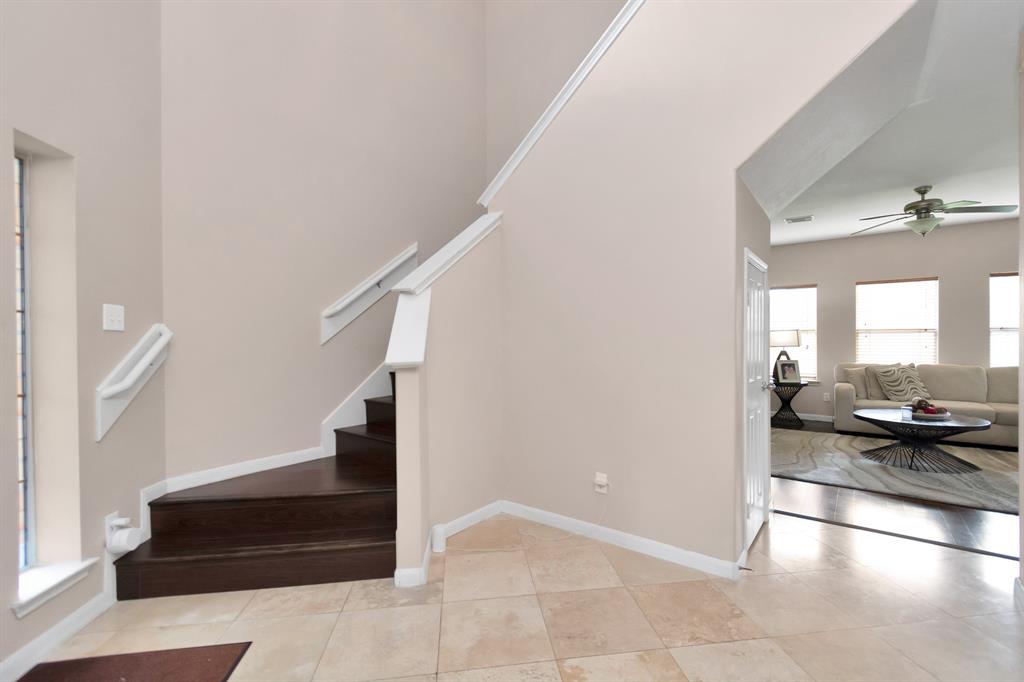 25319 2 Sierra Woods Lane, Katy, Texas 77494, 3 Bedrooms Bedrooms, 7 Rooms Rooms,2 BathroomsBathrooms,Single-family,For Sale,Sierra Woods,55371045