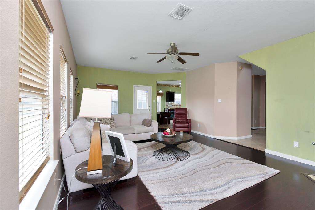 25319 2 Sierra Woods Lane, Katy, Texas 77494, 3 Bedrooms Bedrooms, 7 Rooms Rooms,2 BathroomsBathrooms,Single-family,For Sale,Sierra Woods,55371045