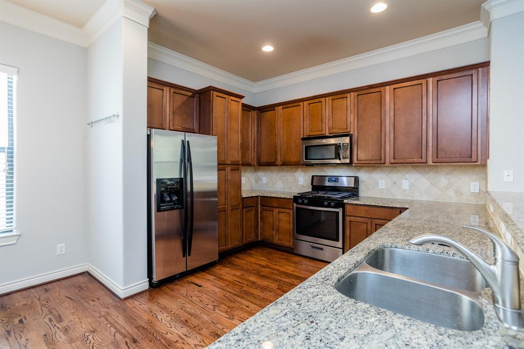 1705 4 Edwards Street, Houston, Texas 77007, 3 Bedrooms Bedrooms, 5 Rooms Rooms,3 BathroomsBathrooms,Single-family,For Sale,Edwards,55786163