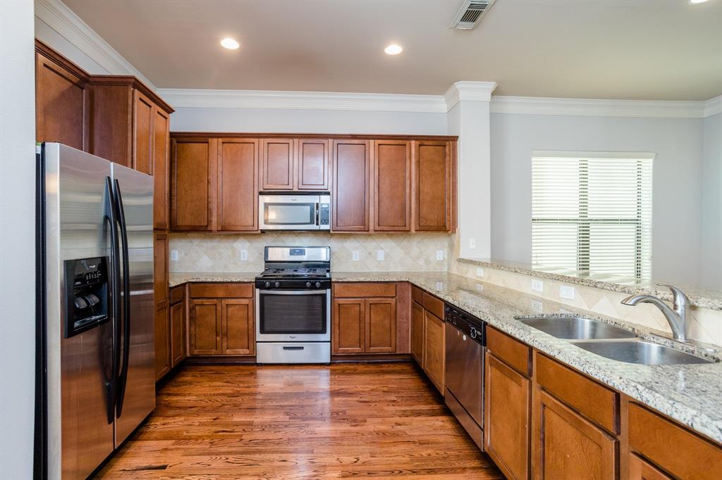 1705 4 Edwards Street, Houston, Texas 77007, 3 Bedrooms Bedrooms, 5 Rooms Rooms,3 BathroomsBathrooms,Single-family,For Sale,Edwards,55786163