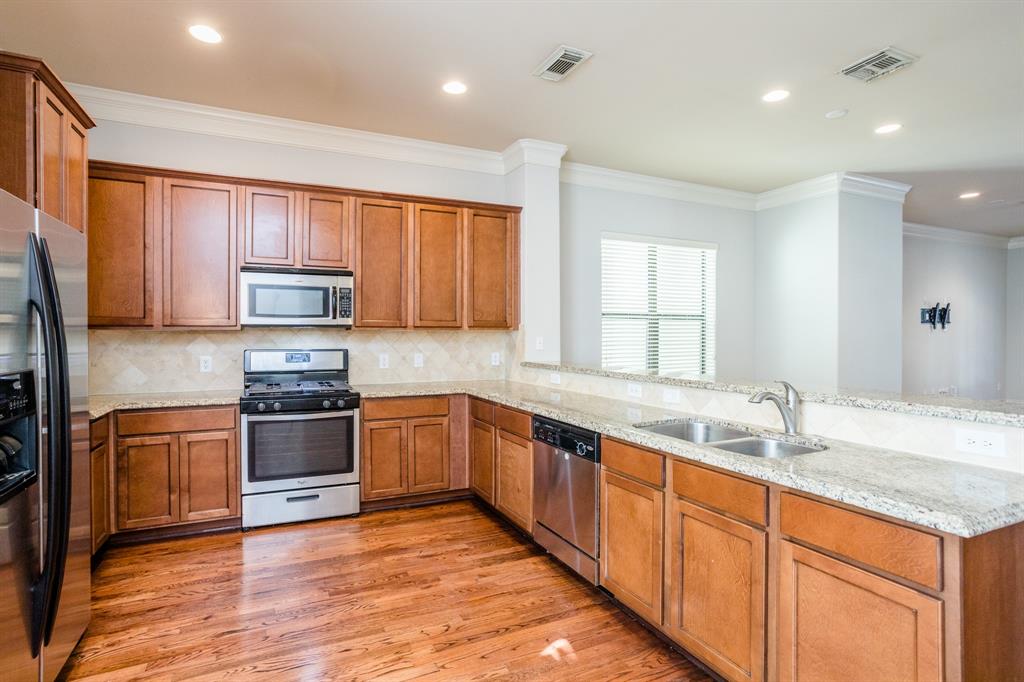 1705 4 Edwards Street, Houston, Texas 77007, 3 Bedrooms Bedrooms, 5 Rooms Rooms,3 BathroomsBathrooms,Single-family,For Sale,Edwards,55786163