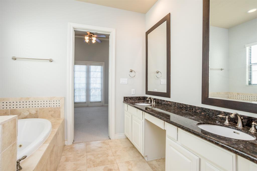 1705 4 Edwards Street, Houston, Texas 77007, 3 Bedrooms Bedrooms, 5 Rooms Rooms,3 BathroomsBathrooms,Single-family,For Sale,Edwards,55786163
