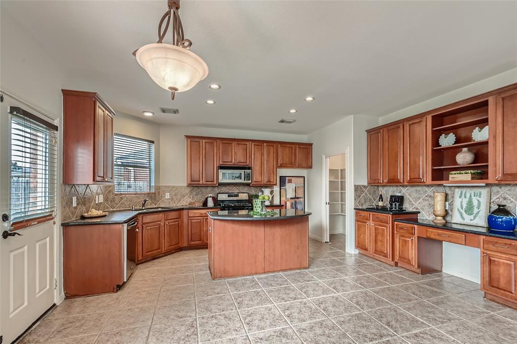 4414 2 Desert Cliff Court, Katy, Texas 77494, 4 Bedrooms Bedrooms, 12 Rooms Rooms,3 BathroomsBathrooms,Single-family,For Sale,Desert Cliff,78968390