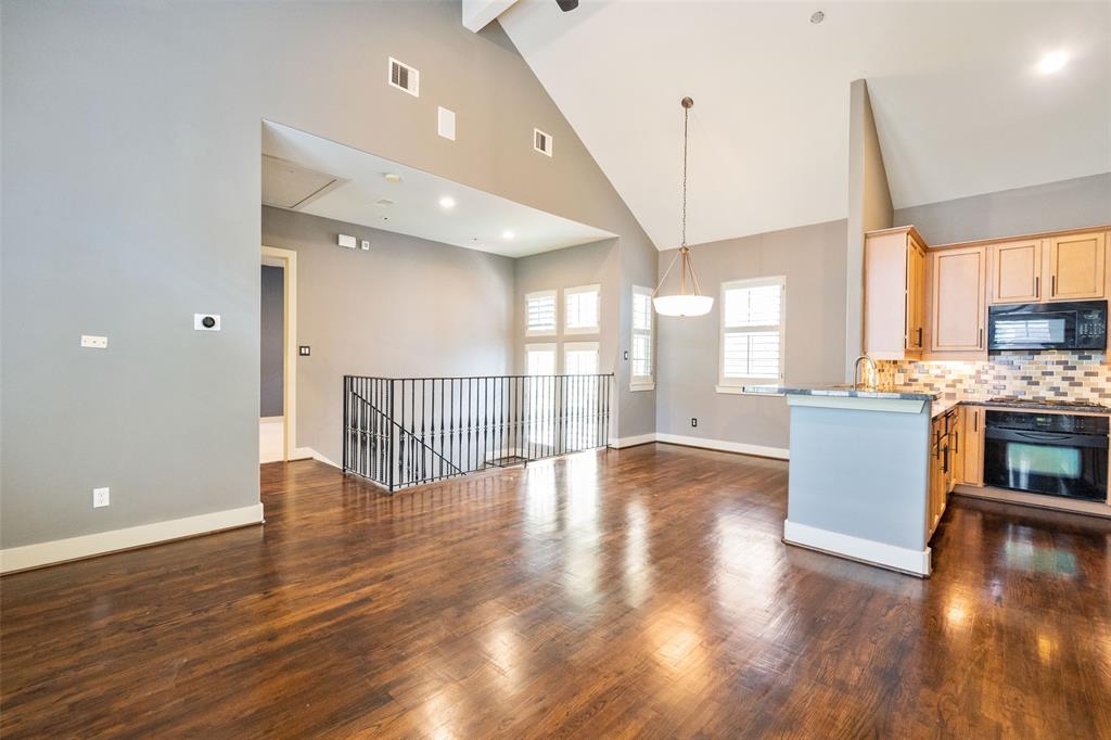 5008 2 Schuler Street, Houston, Texas 77007, 3 Bedrooms Bedrooms, 3 Rooms Rooms,2 BathroomsBathrooms,Single-family,For Sale,Schuler,52780186