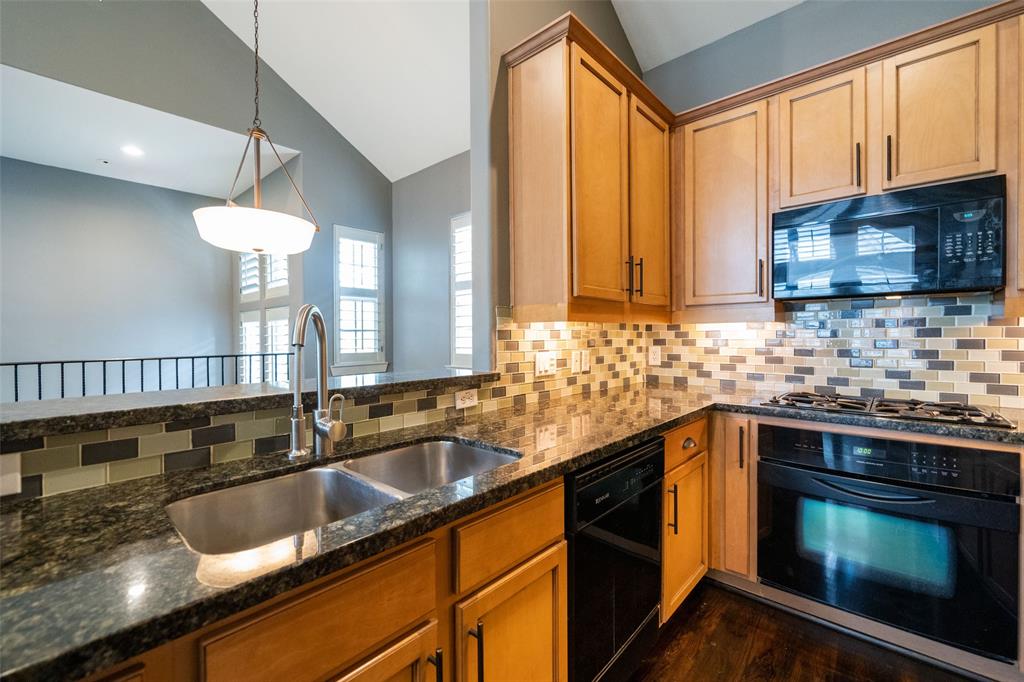 5008 2 Schuler Street, Houston, Texas 77007, 3 Bedrooms Bedrooms, 3 Rooms Rooms,2 BathroomsBathrooms,Single-family,For Sale,Schuler,52780186