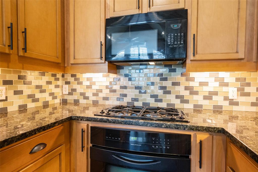 5008 2 Schuler Street, Houston, Texas 77007, 3 Bedrooms Bedrooms, 3 Rooms Rooms,2 BathroomsBathrooms,Single-family,For Sale,Schuler,52780186