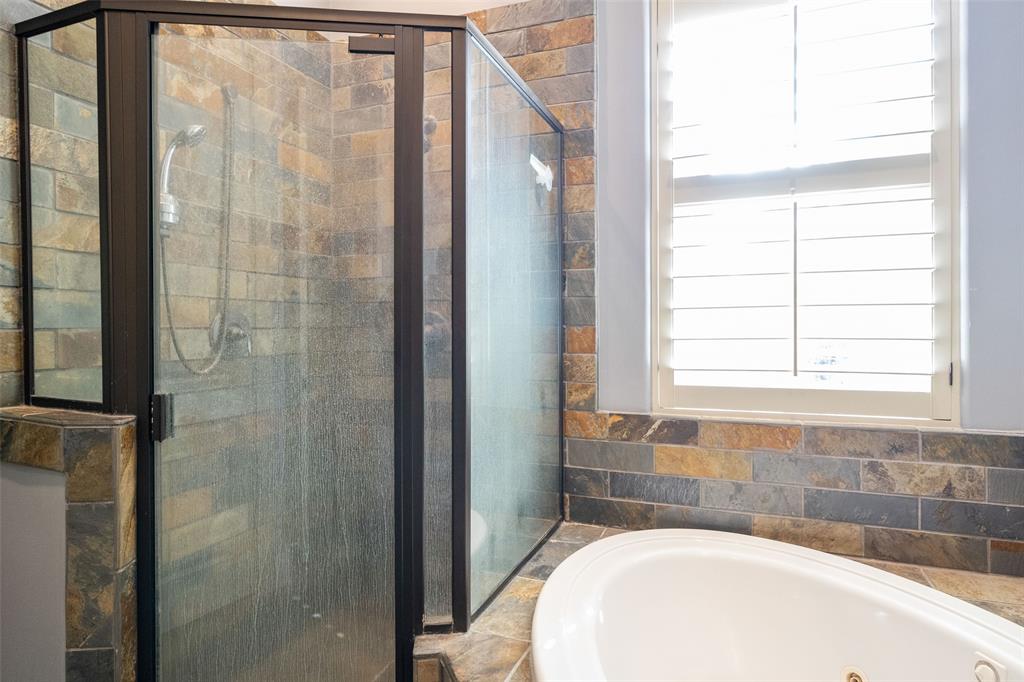 5008 2 Schuler Street, Houston, Texas 77007, 3 Bedrooms Bedrooms, 3 Rooms Rooms,2 BathroomsBathrooms,Single-family,For Sale,Schuler,52780186