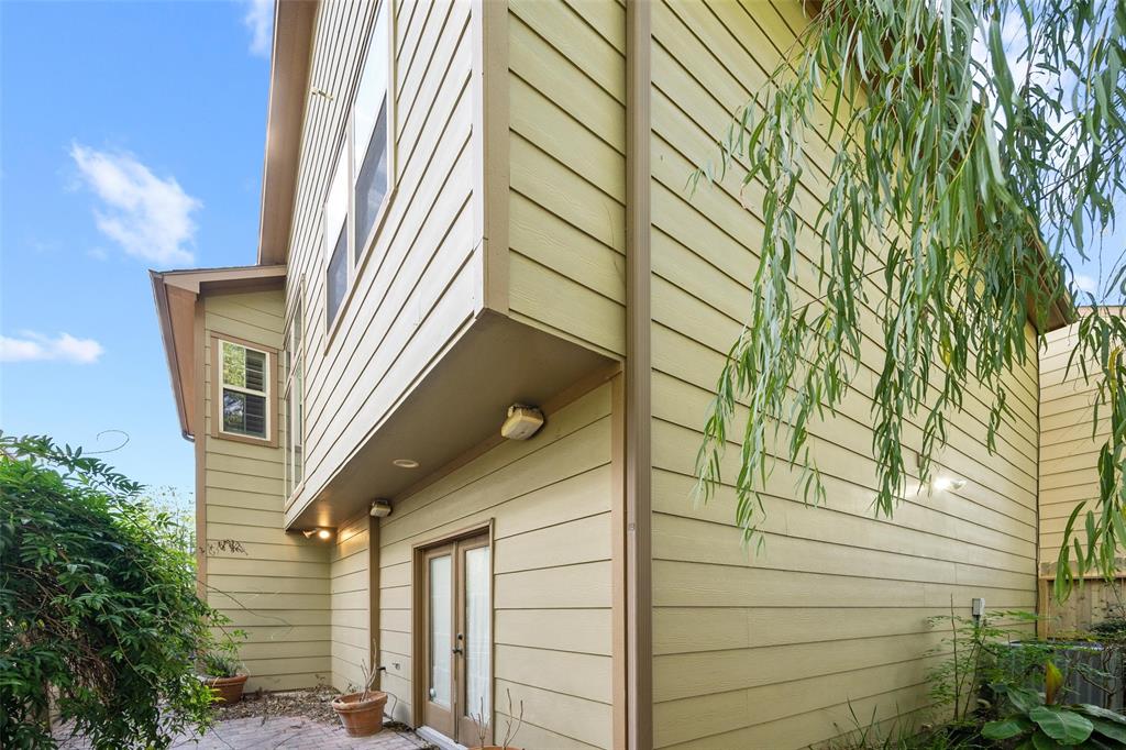 5008 2 Schuler Street, Houston, Texas 77007, 3 Bedrooms Bedrooms, 3 Rooms Rooms,2 BathroomsBathrooms,Single-family,For Sale,Schuler,52780186