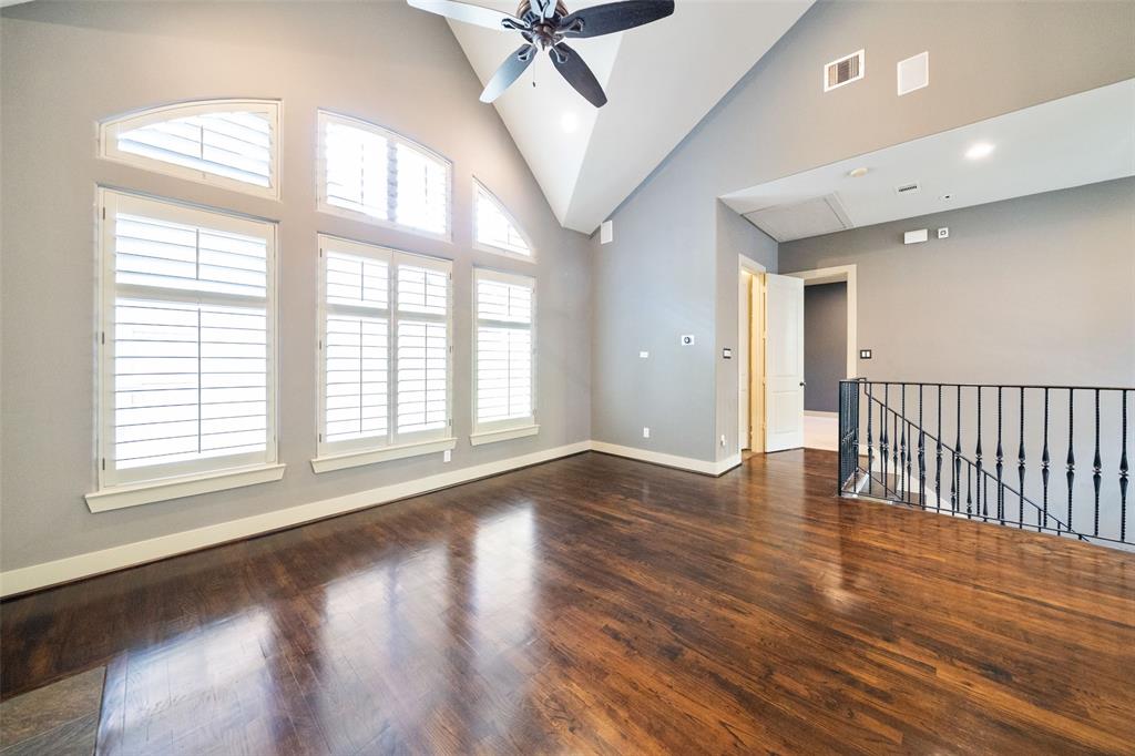 5008 2 Schuler Street, Houston, Texas 77007, 3 Bedrooms Bedrooms, 3 Rooms Rooms,2 BathroomsBathrooms,Single-family,For Sale,Schuler,52780186