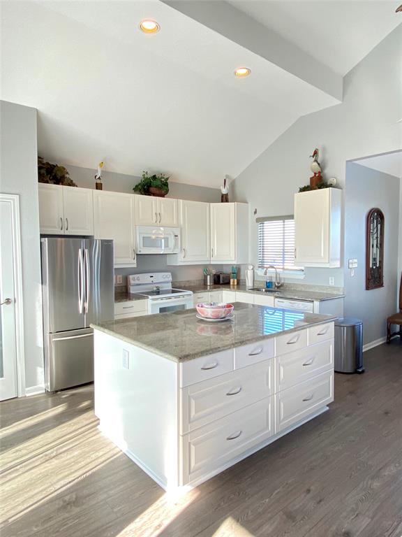13663 2 Mutiny Lane, Galveston, Texas 77554, 3 Bedrooms Bedrooms, 6 Rooms Rooms,2 BathroomsBathrooms,Single-family,For Sale,Mutiny,62960826