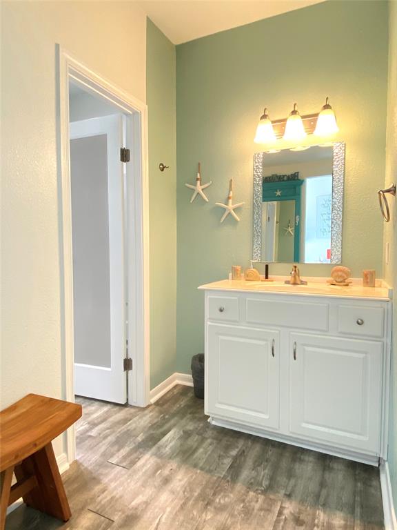 13663 2 Mutiny Lane, Galveston, Texas 77554, 3 Bedrooms Bedrooms, 6 Rooms Rooms,2 BathroomsBathrooms,Single-family,For Sale,Mutiny,62960826