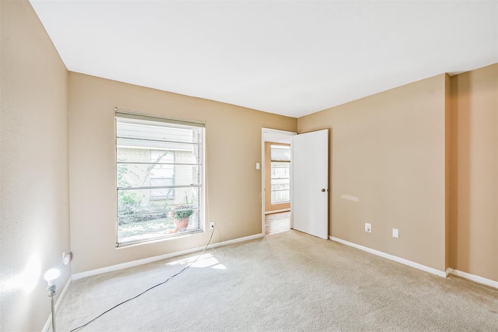 4404 2 Basswood Lane, Bellaire, Texas 77401, 3 Bedrooms Bedrooms, 7 Rooms Rooms,2 BathroomsBathrooms,Single-family,For Sale,Basswood,80721793