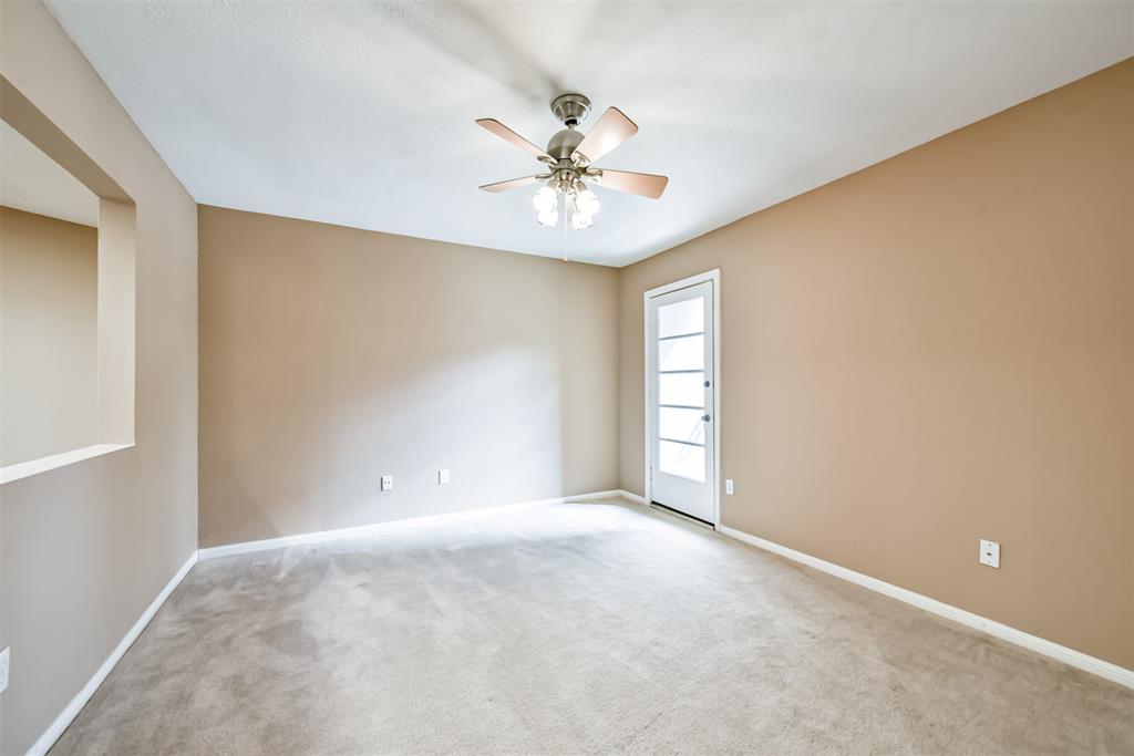 4404 2 Basswood Lane, Bellaire, Texas 77401, 3 Bedrooms Bedrooms, 7 Rooms Rooms,2 BathroomsBathrooms,Single-family,For Sale,Basswood,80721793