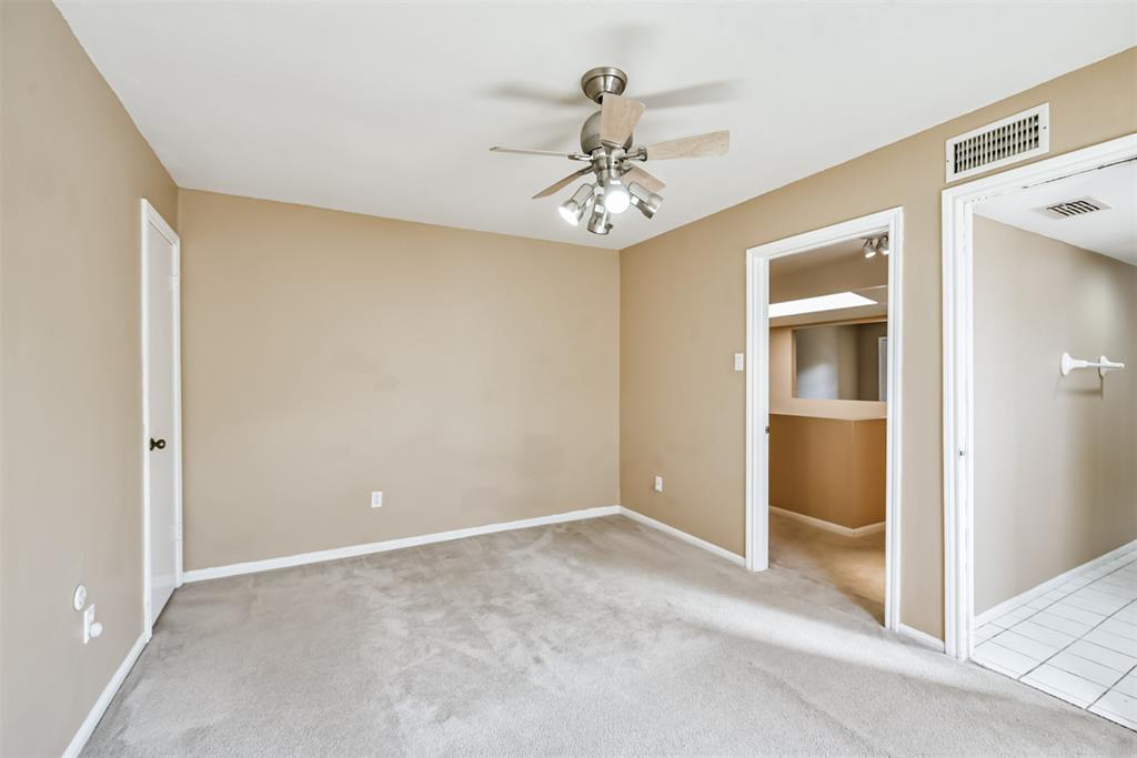 4404 2 Basswood Lane, Bellaire, Texas 77401, 3 Bedrooms Bedrooms, 7 Rooms Rooms,2 BathroomsBathrooms,Single-family,For Sale,Basswood,80721793