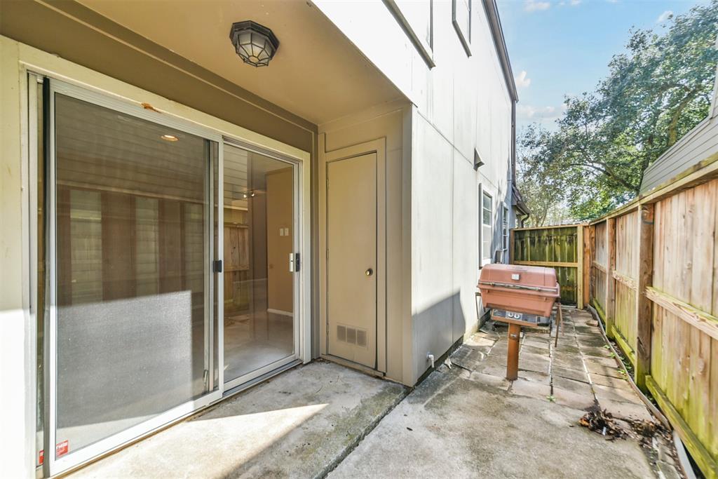 4404 2 Basswood Lane, Bellaire, Texas 77401, 3 Bedrooms Bedrooms, 7 Rooms Rooms,2 BathroomsBathrooms,Single-family,For Sale,Basswood,80721793