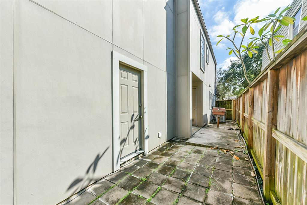 4404 2 Basswood Lane, Bellaire, Texas 77401, 3 Bedrooms Bedrooms, 7 Rooms Rooms,2 BathroomsBathrooms,Single-family,For Sale,Basswood,80721793