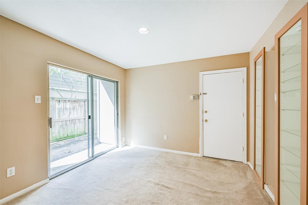 4404 2 Basswood Lane, Bellaire, Texas 77401, 3 Bedrooms Bedrooms, 7 Rooms Rooms,2 BathroomsBathrooms,Single-family,For Sale,Basswood,80721793
