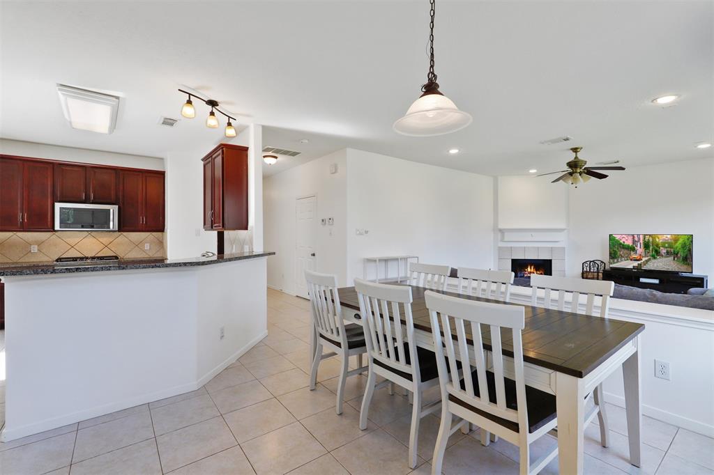 2205 2 Rocky Cove Court, Pearland, Texas 77584, 4 Bedrooms Bedrooms, 12 Rooms Rooms,2 BathroomsBathrooms,Single-family,For Sale,Rocky Cove,62582825