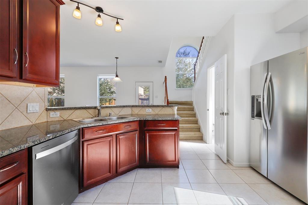 2205 2 Rocky Cove Court, Pearland, Texas 77584, 4 Bedrooms Bedrooms, 12 Rooms Rooms,2 BathroomsBathrooms,Single-family,For Sale,Rocky Cove,62582825